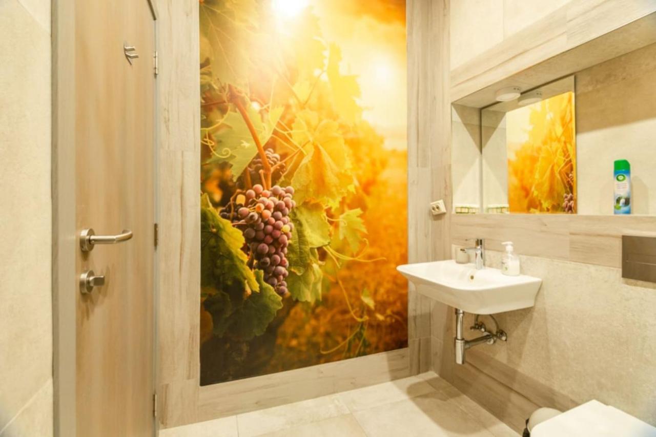 1 Bedroom Wine Journey София Экстерьер фото
